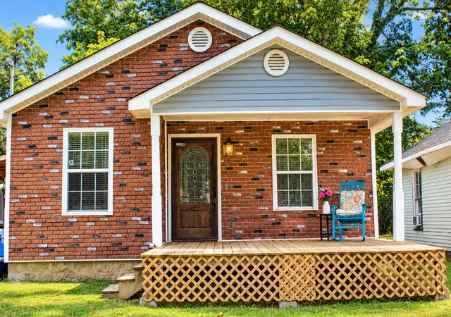 Photo 1 of Single family home for sale at 91 Holly St, Jackson, TN 38301 | MLS# 3545499 | Listing updated on 2026-10-14