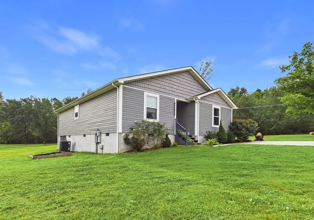 Photo 2 of Single family home for sale at 219 County Rd 439, Athens, TN 37303 | MLS# 3598517 | Listing updated on 2026-09-24