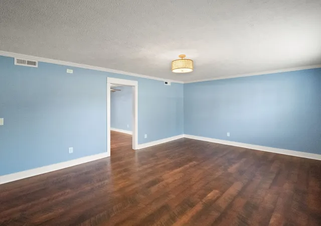 Photo 4 of Single family home for sale at 532 Appleton Dr, Clarksville, TN 37042 | MLS# 3547028 | Listing updated on 2026-09-12