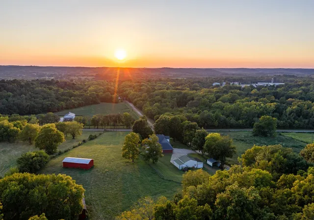 Land for sale at 8005 Dry Crk Rd, Mount Pleasant, TN 38474 | MLS# 3542284