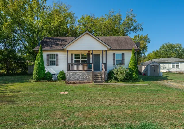 Photo 1 of Single family home for sale at 1435 Silver Crk Rd, Lewisburg, TN 37091 | MLS# 3592891 | Listing updated on 2026-10-08
