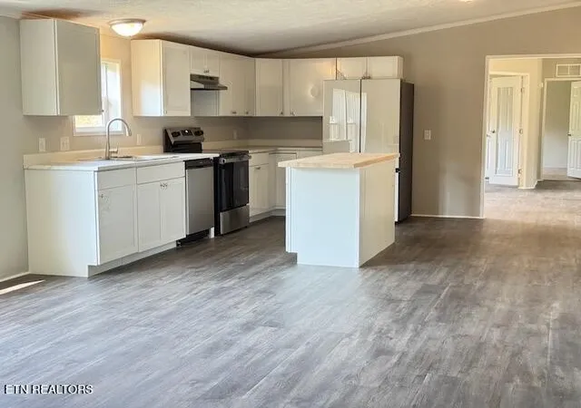 Photo 4 of Manufactured home for sale at 10326 Patsy Cline Way, Strawberry Plains, TN 37871 | MLS# 3542209 | Listing updated on 2026-09-19
