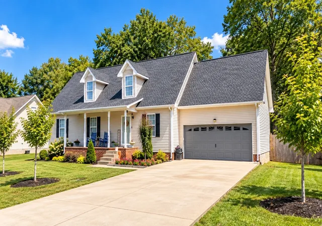 Photo 3 of Single family home for sale at 405 Long Crk Dr, Christiana, TN 37037 | MLS# 3542459 | Listing updated on 2026-09-25
