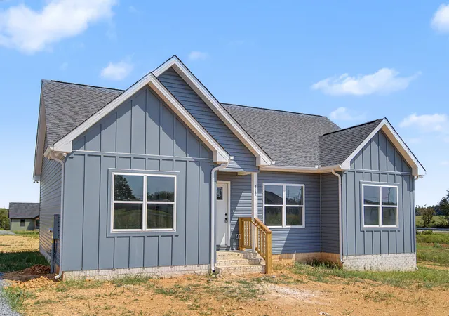 Photo 1 of Single family home for sale at 212 Dj Dr, Lafayette, TN 37083 | MLS# 3542242 | Listing updated on 2026-09-04