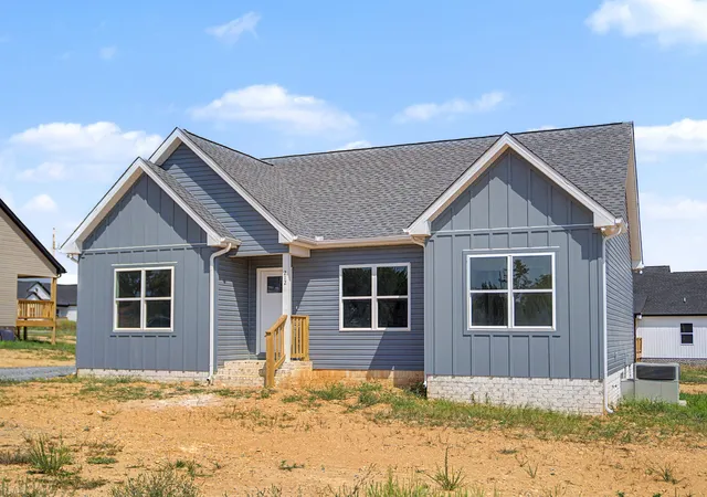 Photo 3 of Single family home for sale at 212 Dj Dr, Lafayette, TN 37083 | MLS# 3542242 | Listing updated on 2026-09-04