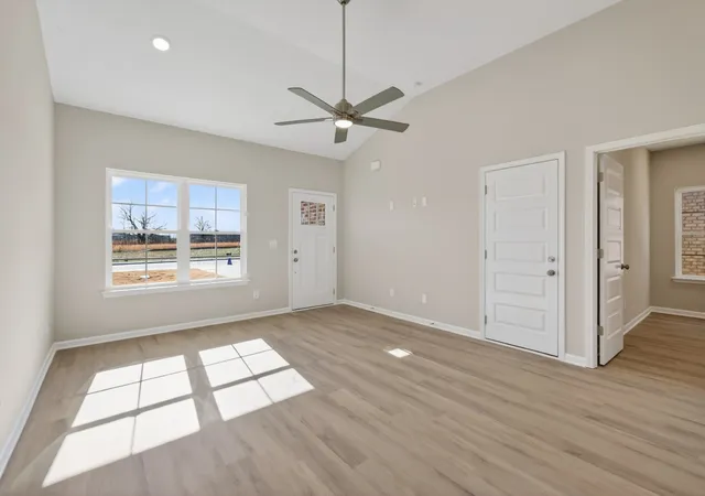 Photo 3 of Single family home for sale at 336 N Frk Branch Rd, Tullahoma, TN 37388 | MLS# 3542229 | Listing updated on 2026-09-22