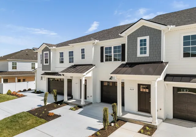 Photo 4 of Townhouse for sale at 1852 Maidstone Dr, Murfreesboro, TN 37127 | MLS# 3542247 | Listing updated on 2026-09-22