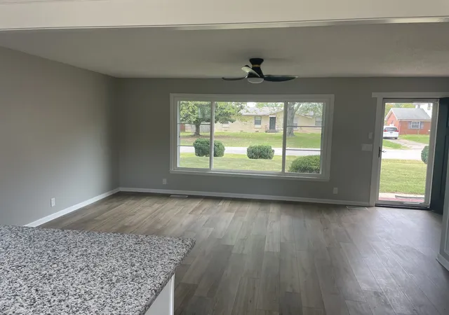 Photo 3 of Single family home for sale at 302 Copeland Rd, Clarksville, TN 37042 | MLS# 3542455 | Listing updated on 2026-09-05
