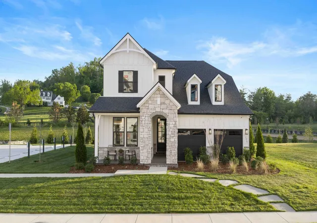 Photo 3 of Sale Pending at 401 Baronswood Dr, Nolensville, TN 37135 | MLS# 3542272 | Listing updated on 2026-09-04