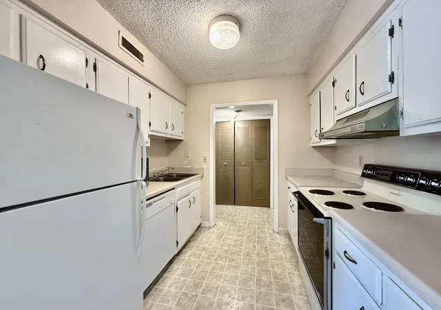 Photo 3 of Condo for sale at 515 Basswood Ave #114, Nashville, TN 37209 | MLS# 3542473 | Listing updated on 2026-09-05