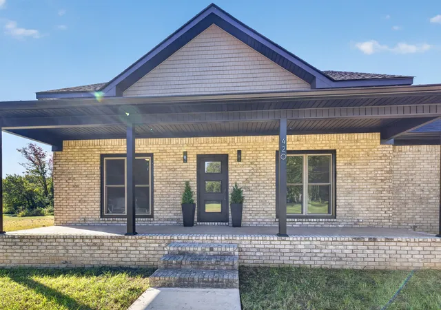 Photo 3 of Single family home for sale at 420 Sandhill Rd, Martin, TN 38237 | MLS# 3612080 | Listing updated on 2026-10-06
