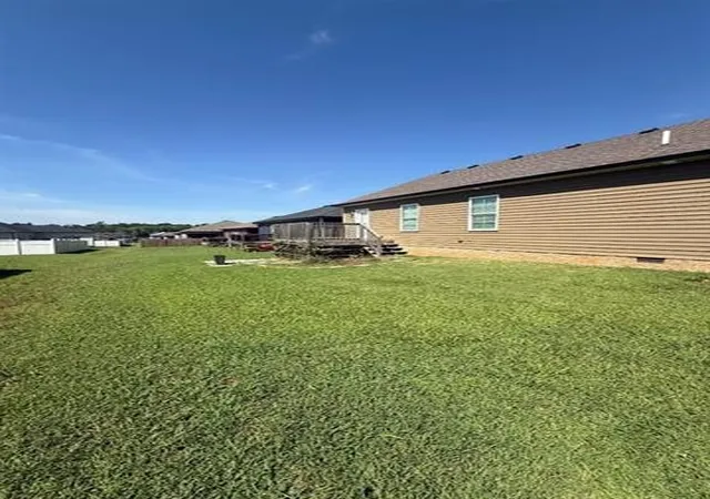 Photo 3 of Single family home for sale at 657 Cherry Blossom Rd, Bowling Green, KY 42103 | MLS# 3542350 | Listing updated on 2026-09-22