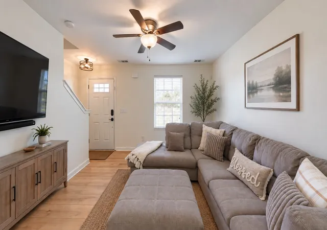 Photo 3 of Single family home for sale at 1022 Solomon Ln, Spring Hill, TN 37174 | MLS# 3542736 | Listing updated on 2026-09-21