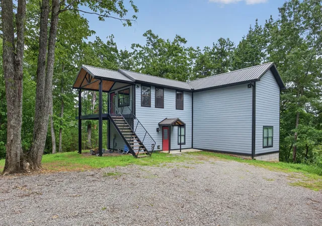 Single family home for sale at 1529 Pea Ridge Rd, Liberty, TN 37095 | MLS# 3542546