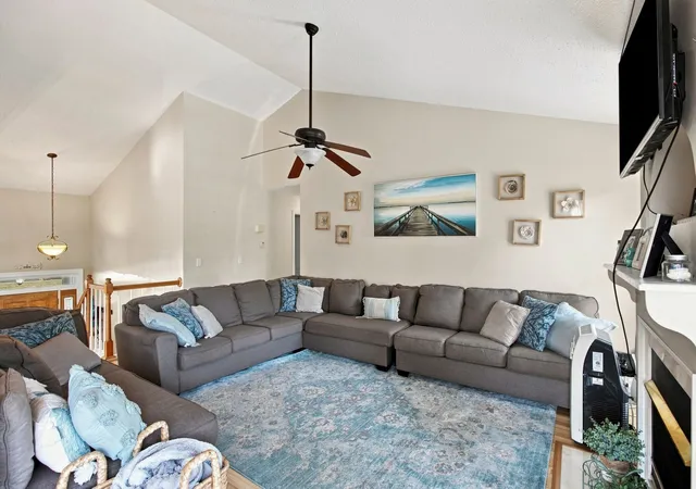 Photo 4 of Single family home for sale at 2408 Lakeshore Dr, Spring Hill, TN 37174 | MLS# 3542430 | Listing updated on 2026-09-21