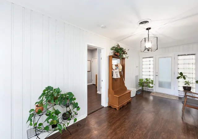 Photo 3 of Single family home for sale at 110 Laura St, Martin, TN 38237 | MLS# 3542448 | Listing updated on 2026-10-03