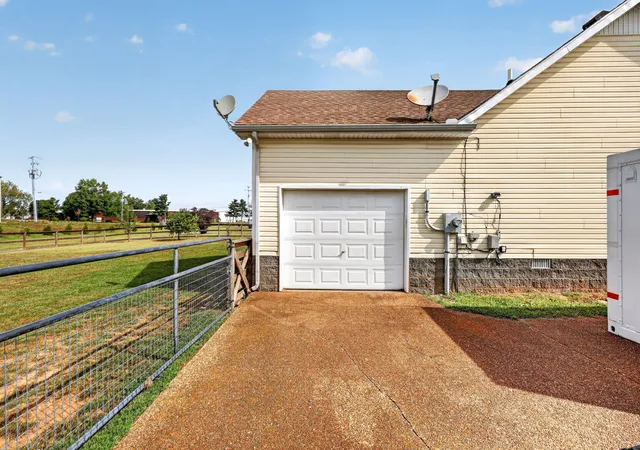 Photo 4 of Single family home for sale at 111 Bryan James Ln, Portland, TN 37148 | MLS# 3542423 | Listing updated on 2026-09-23