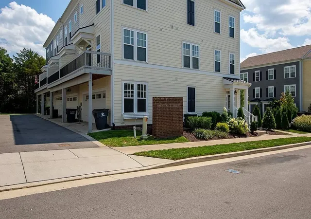 Photo 4 of Townhouse for sale at 307 Kara Ln, Nolensville, TN 37135 | MLS# 3542420 | Listing updated on 2026-10-07