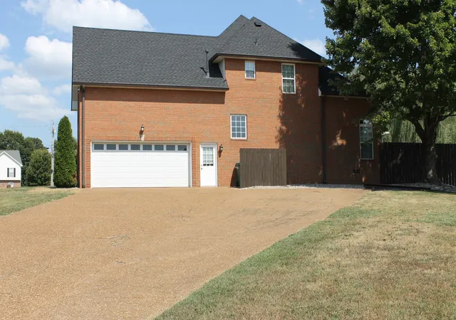 Photo 3 of Single family home for sale at 312 Cherry Ln, White House, TN 37188 | MLS# 3542565 | Listing updated on 2026-10-13