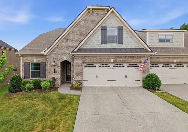 Photo 2 of Single family home for sale at 1043 Callaway Dr, Lebanon, TN 37087 | MLS# 3542531 | Listing updated on 2026-09-26