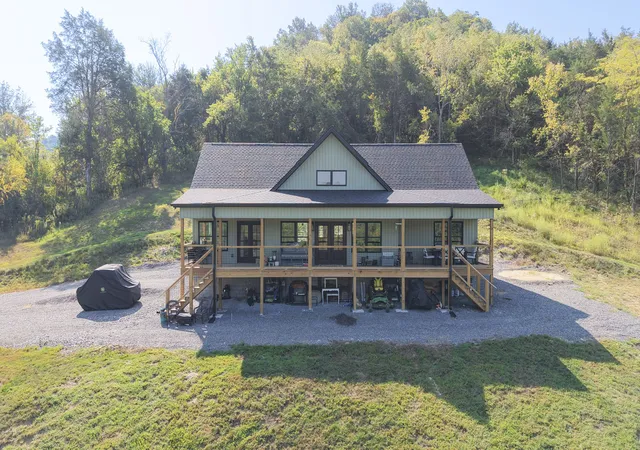 Photo 3 of Single family home for sale at 3310 Dixon Crk Rd, Dixon Springs, TN 37057 | MLS# 3543126 | Listing updated on 2026-09-23