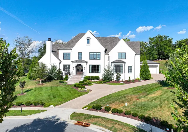 Photo 1 of Single family home for sale at 9266 Berwyn Ct, Brentwood, TN 37027 | MLS# 3542457 | Listing updated on 2026-09-22