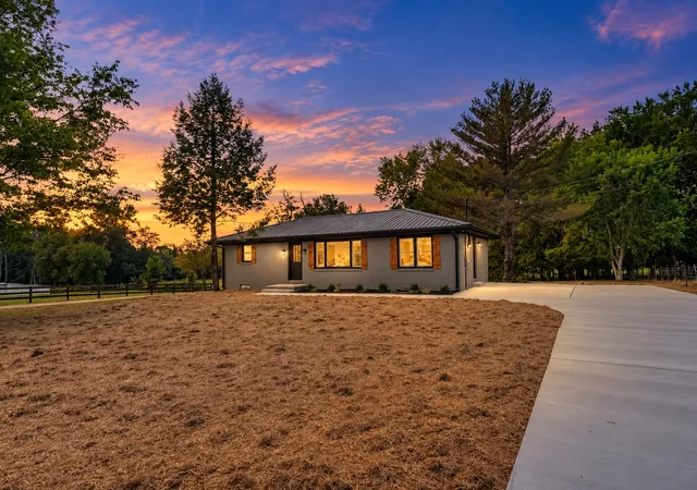Single family home for sale at 2039 Short Mountain Rd, Woodbury, TN 37190 | MLS# 3542466