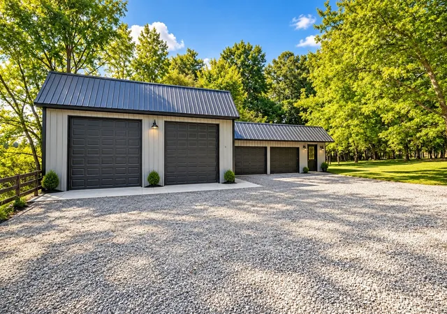 Photo 3 of Single family home for sale at 2039 Short Mountain Rd, Woodbury, TN 37190 | MLS# 3542466 | Listing updated on 2026-10-07