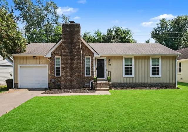 Photo 2 of Single family home for sale at 1918 Redbud Ct, Franklin, TN 37064 | MLS# 3542483 | Listing updated on 2026-09-05