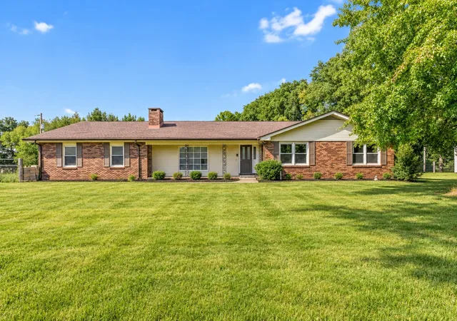 Photo 1 of Single family home for sale at 1100 Pleasant Valley Rd, Chapmansboro, TN 37035 | MLS# 3542477 | Listing updated on 2026-09-05