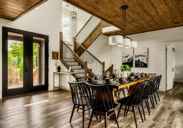 Photo 3 of Mansion for sale at 712 Bear Walk Way, Gatlinburg, TN 37738 | MLS# 3542475 | Listing updated on 2026-10-04