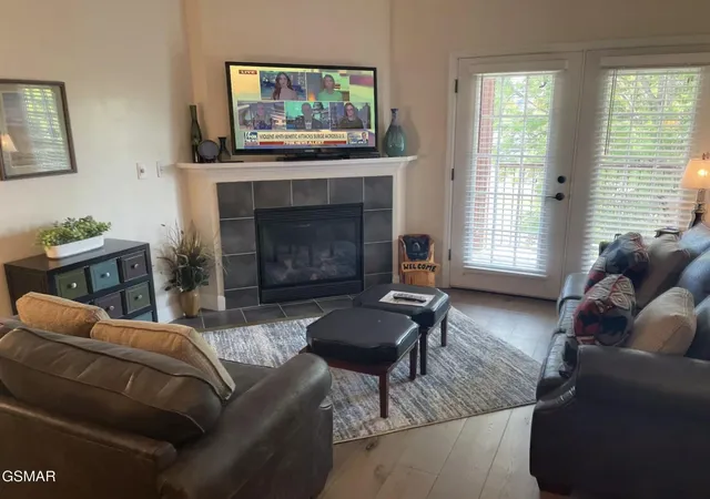 Photo 3 of Sale Pending at 527 River Pl Way #524, Sevierville, TN 37862 | MLS# 3542479 | Listing updated on 2026-09-22