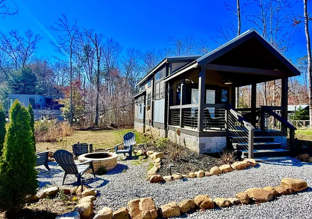 Photo 1 of Manufactured home for sale at 122 Hemlock Cv, Tracy City, TN 37387 | MLS# 3542892 | Listing updated on 2026-10-01