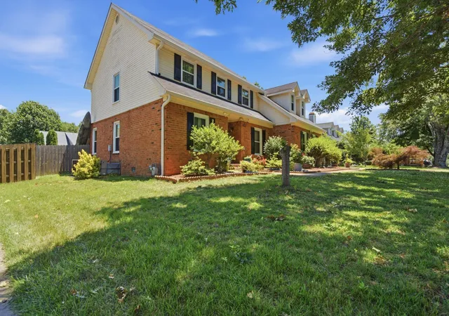 Photo 2 of Single family home for sale at 4817 Morgan Dr, Old Hickory, TN 37138 | MLS# 3542495 | Listing updated on 2026-09-13