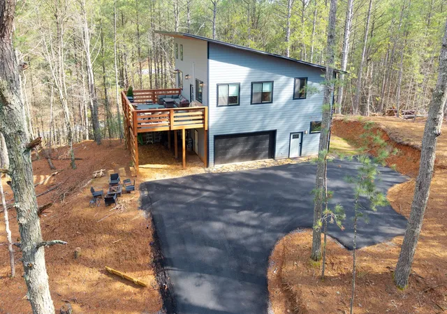 Photo 3 of Single family home for sale at 126 Hummingbird Way, Copperhill, TN 37317 | MLS# 3542544 | Listing updated on 2026-09-05