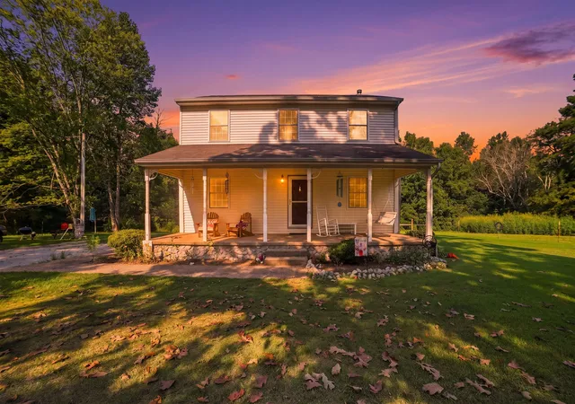 Photo 2 of Single family home for sale at 205 Harris St, Camden, TN 38320 | MLS# 3543251 | Listing updated on 2026-09-22