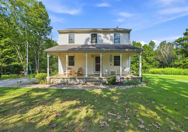 Photo 3 of Single family home for sale at 205 Harris St, Camden, TN 38320 | MLS# 3543251 | Listing updated on 2026-09-22