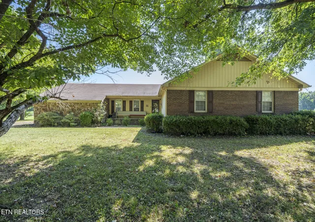 Photo 1 of Single family home for sale at 17 Westchester Ct, Jackson, TN 38305 | MLS# 3543207 | Listing updated on 2026-09-13
