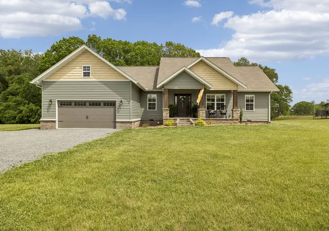 Photo 2 of Single family home for sale at 166 Coley Ct, Lafayette, TN 37083 | MLS# 3542626 | Listing updated on 2026-09-29