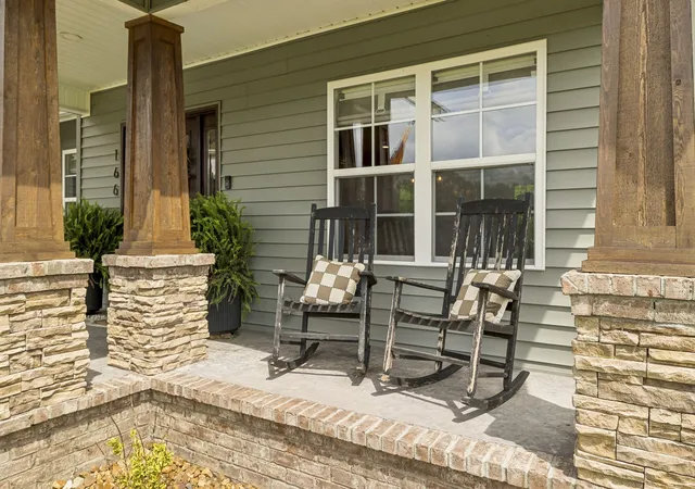 Photo 3 of Single family home for sale at 166 Coley Ct, Lafayette, TN 37083 | MLS# 3542626 | Listing updated on 2026-09-29