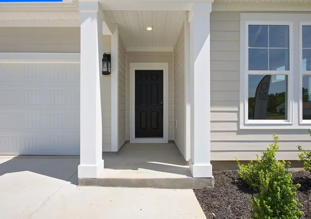Photo 4 of Single family home for sale at 108 Ridgeview Dr, Shelbyville, TN 37160 | MLS# 3542631 | Listing updated on 2026-09-23