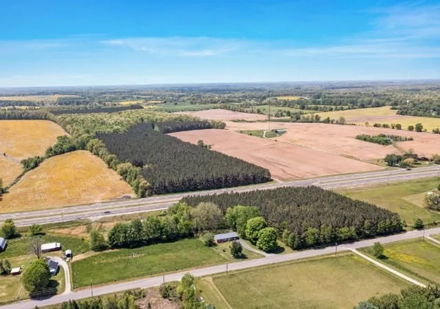 Photo 3 of Land for sale at 3637 Waynesboro Hwy, Lawrenceburg, TN 38464 | MLS# 3546287 | Listing updated on 2026-09-19