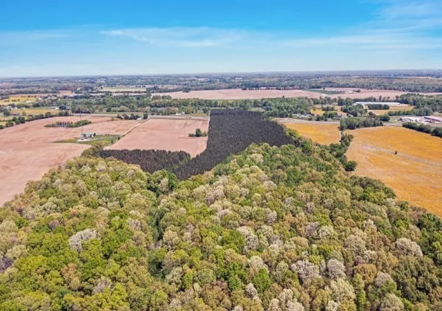 Photo 3 of Land for sale at 3637 Waynesboro Hwy, Lawrenceburg, TN 38464 | MLS# 3546287 | Listing updated on 2026-09-19