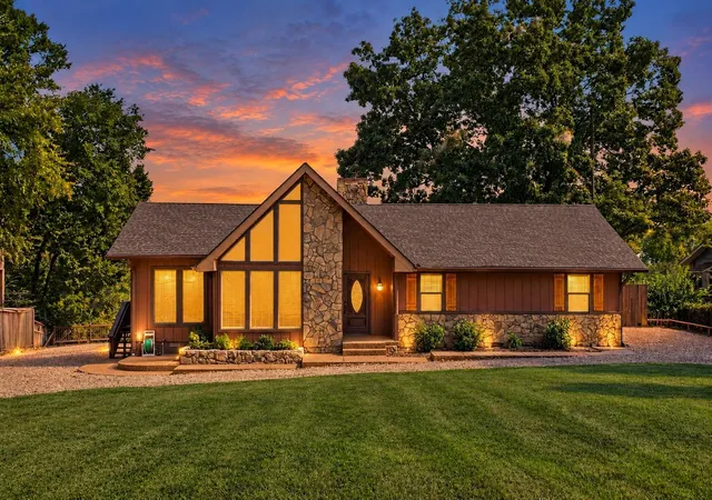 Photo 1 of Single family home for sale at 1317 Fernbank Dr, Madison, TN 37115 | MLS# 3542832 | Listing updated on 2026-09-07