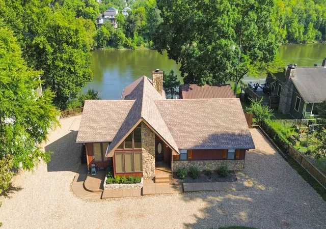 Photo 2 of Single family home for sale at 1317 Fernbank Dr, Madison, TN 37115 | MLS# 3542832 | Listing updated on 2026-09-07