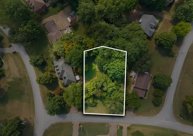 Photo 1 of Land for sale at 402 Allison Ct, Kingston Springs, TN 37082 | MLS# 3542995 | Listing updated on 2026-09-08