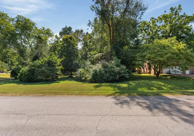 Photo 2 of Land for sale at 402 Allison Ct, Kingston Springs, TN 37082 | MLS# 3542995 | Listing updated on 2026-09-08