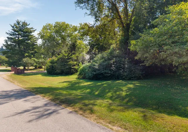 Photo 3 of Land for sale at 402 Allison Ct, Kingston Springs, TN 37082 | MLS# 3542995 | Listing updated on 2026-09-08