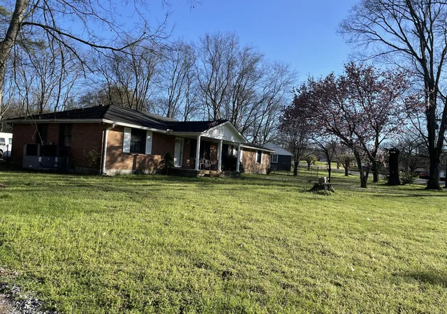 Photo 1 of Single family home for sale at 456 Ewing Ln, Nashville, TN 37207 | MLS# 3542677 | Listing updated on 2026-09-05