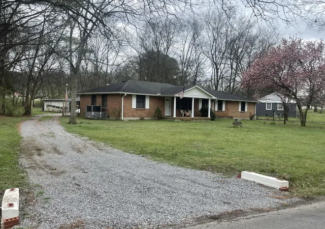 Photo 2 of Single family home for sale at 456 Ewing Ln, Nashville, TN 37207 | MLS# 3542677 | Listing updated on 2026-09-05
